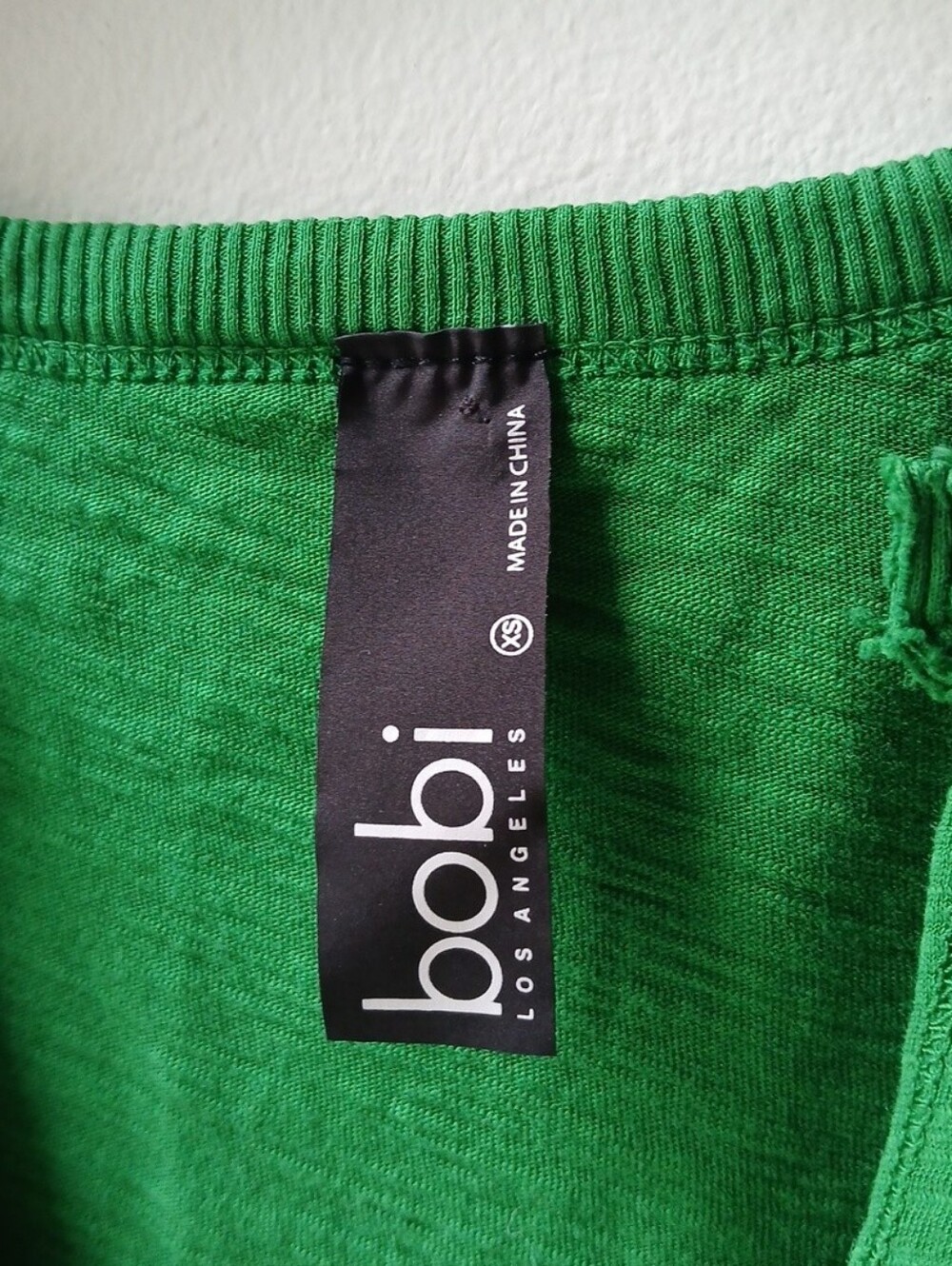 Bobi V Neck Crop T Shirt Green Women's XS - Picture 4 of 7